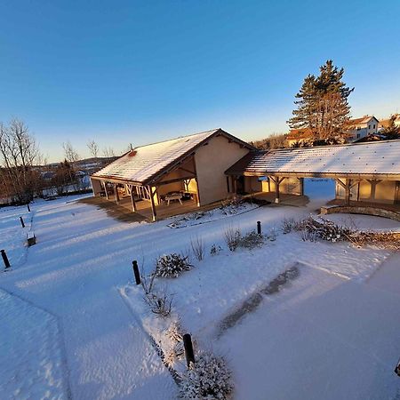 Hotel La Pause O Logis Saint-Laurent-du-Jura Exterior foto